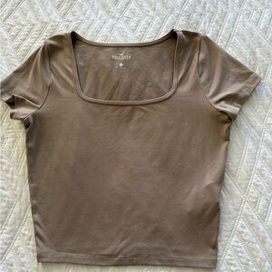 Hollister Women's Square Neck Crop Tee in Brown